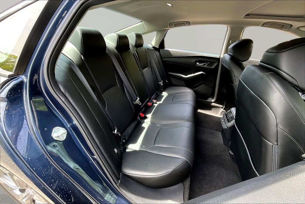 Used 2023 Honda Accord EX-L image 19