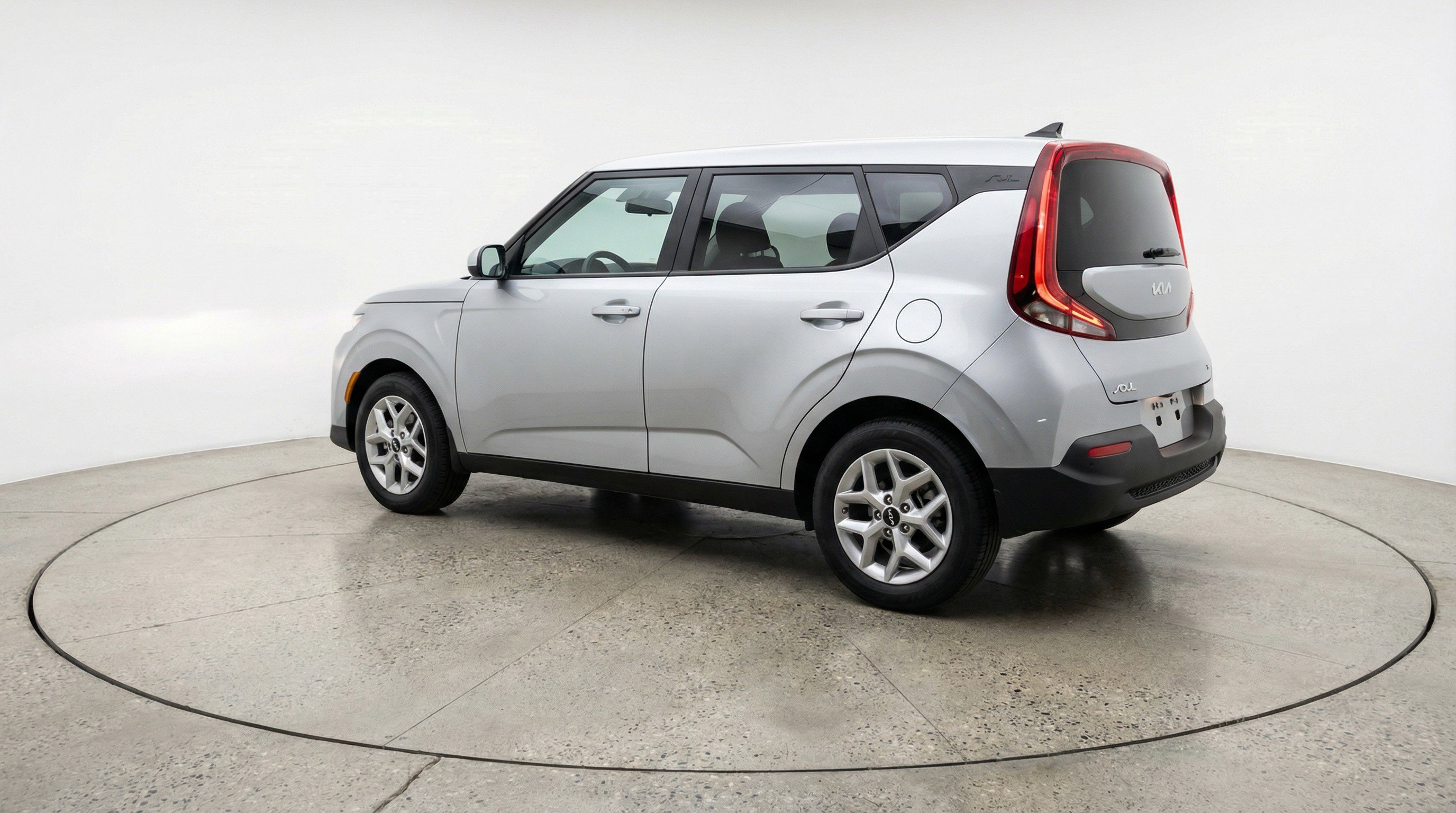 Used 2025 Kia Soul LX w/ LX Technology Package image 6
