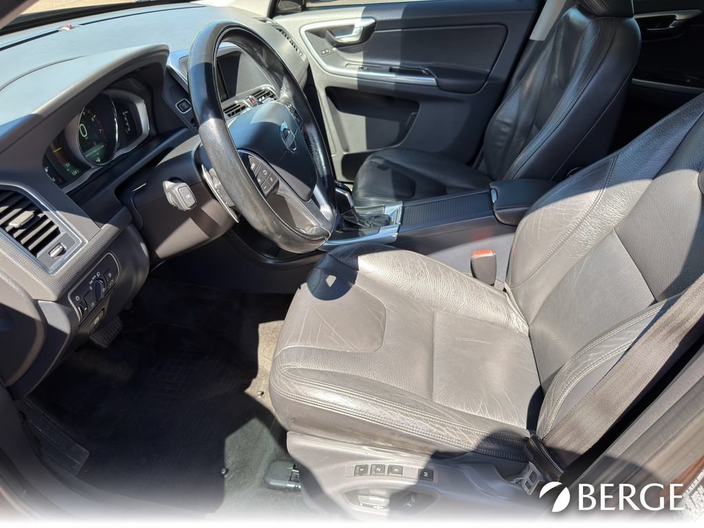 Used 2014 Volvo XC60 T6 AWD/4WD image 12