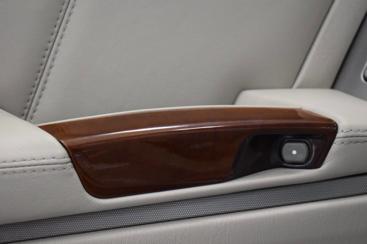 Used 2005 Cadillac XLR image 54