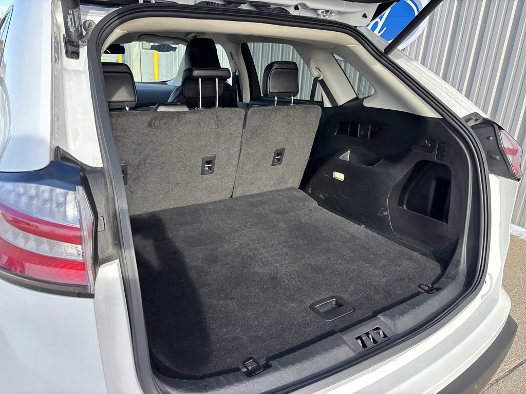 Used 2022 Ford Edge SEL w/ Convenience Package image 30