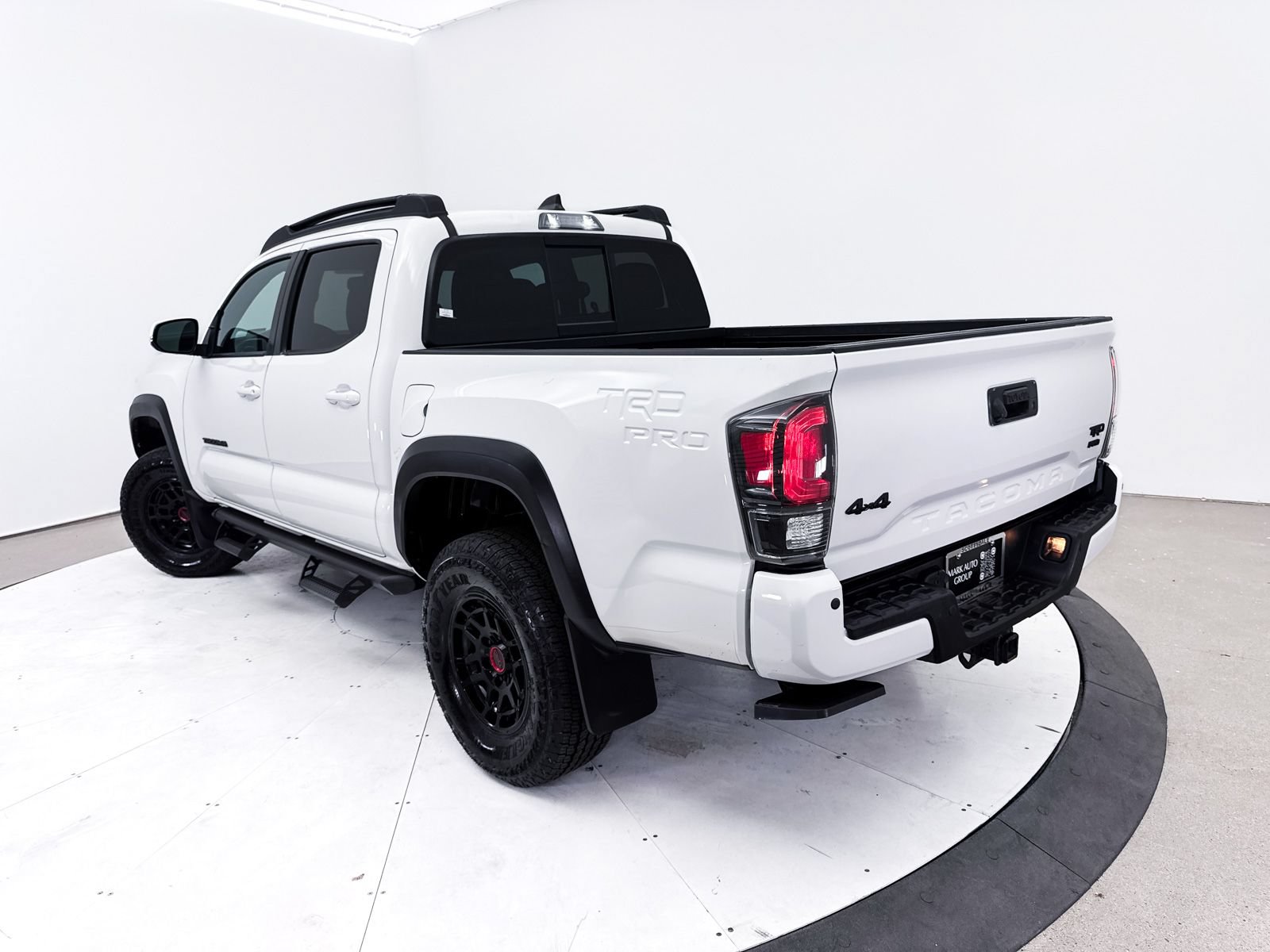 Used 2023 Toyota Tacoma TRD Pro AWD/4WD image 3