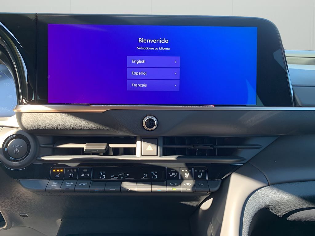 New 2025 Toyota Crown Signia image 20