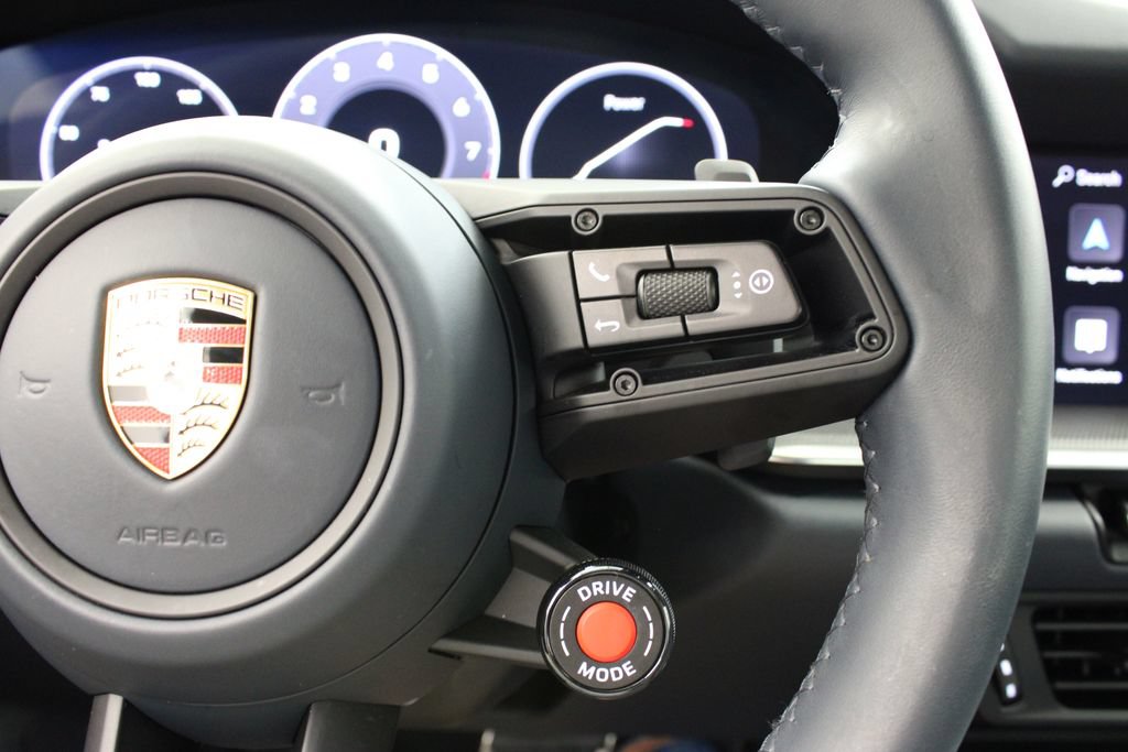 Certified 2025 Porsche 911 Carrera RWD image 32