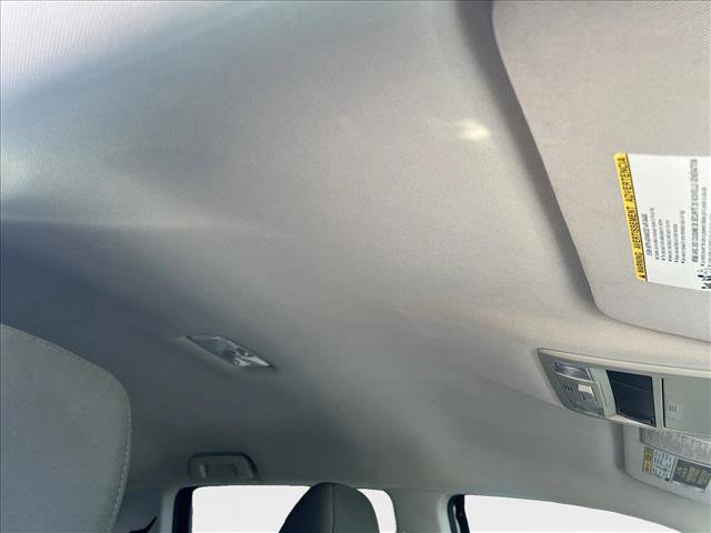 Used 2017 Toyota Tacoma SR image 25