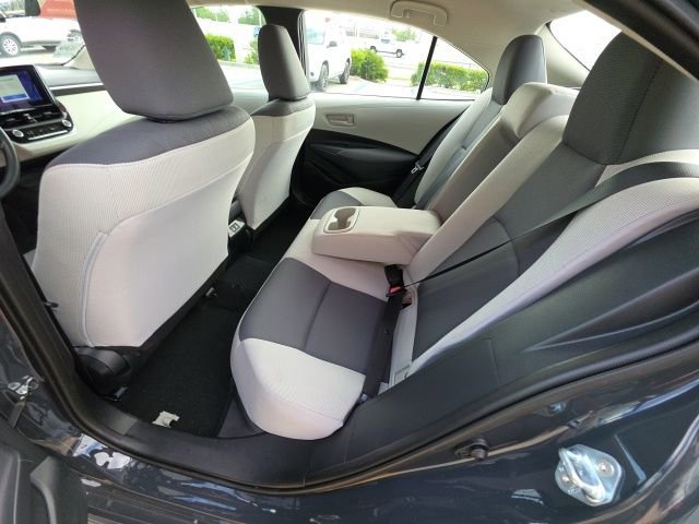 Used 2025 Toyota Corolla LE image 23