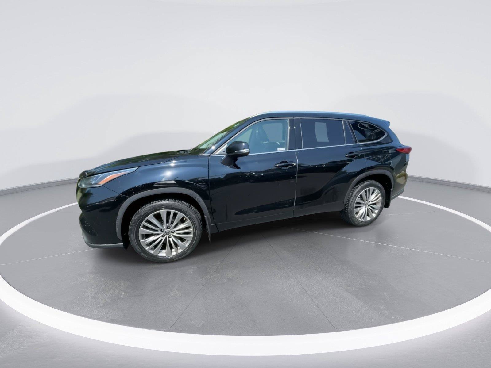 Used 2021 Toyota Highlander Platinum AWD/4WD image 5