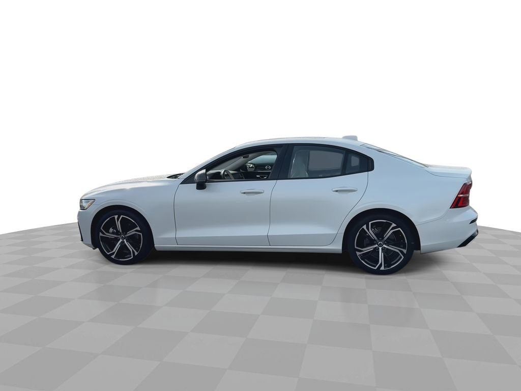 Used 2024 Volvo S60 B5 Core image 5