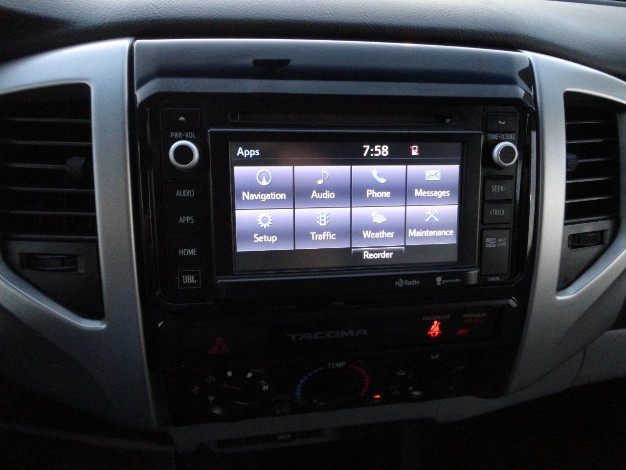 Used 2015 Toyota Tacoma PreRunner w/ TRD Sport Package RWD image 17