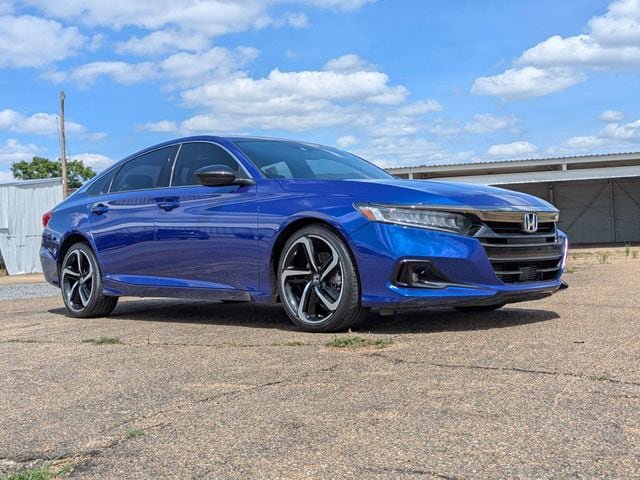 Used 2021 Honda Accord Sport image 2