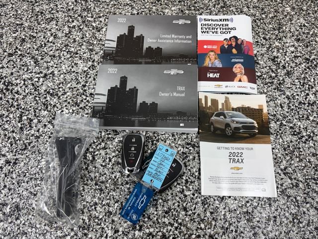 Used 2022 Chevrolet Trax LT w/ LT Convenience Package image 20