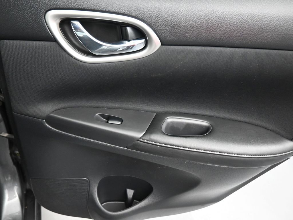 Used 2019 Nissan Sentra SV image 34