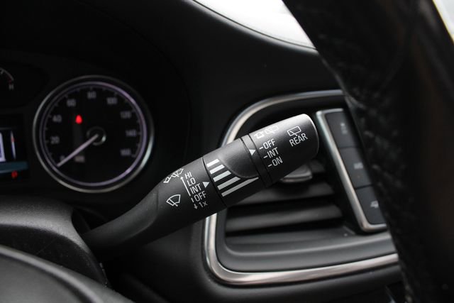 Used 2018 Buick Enclave Premium w/ Trailering Package AWD/4WD image 16