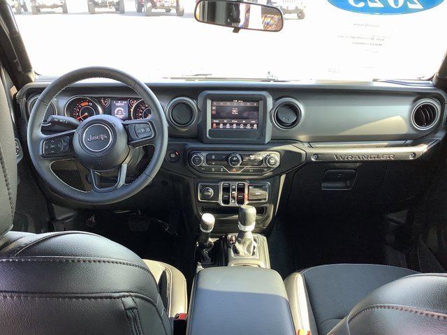 Used 2023 Jeep Wrangler Sport S image 6