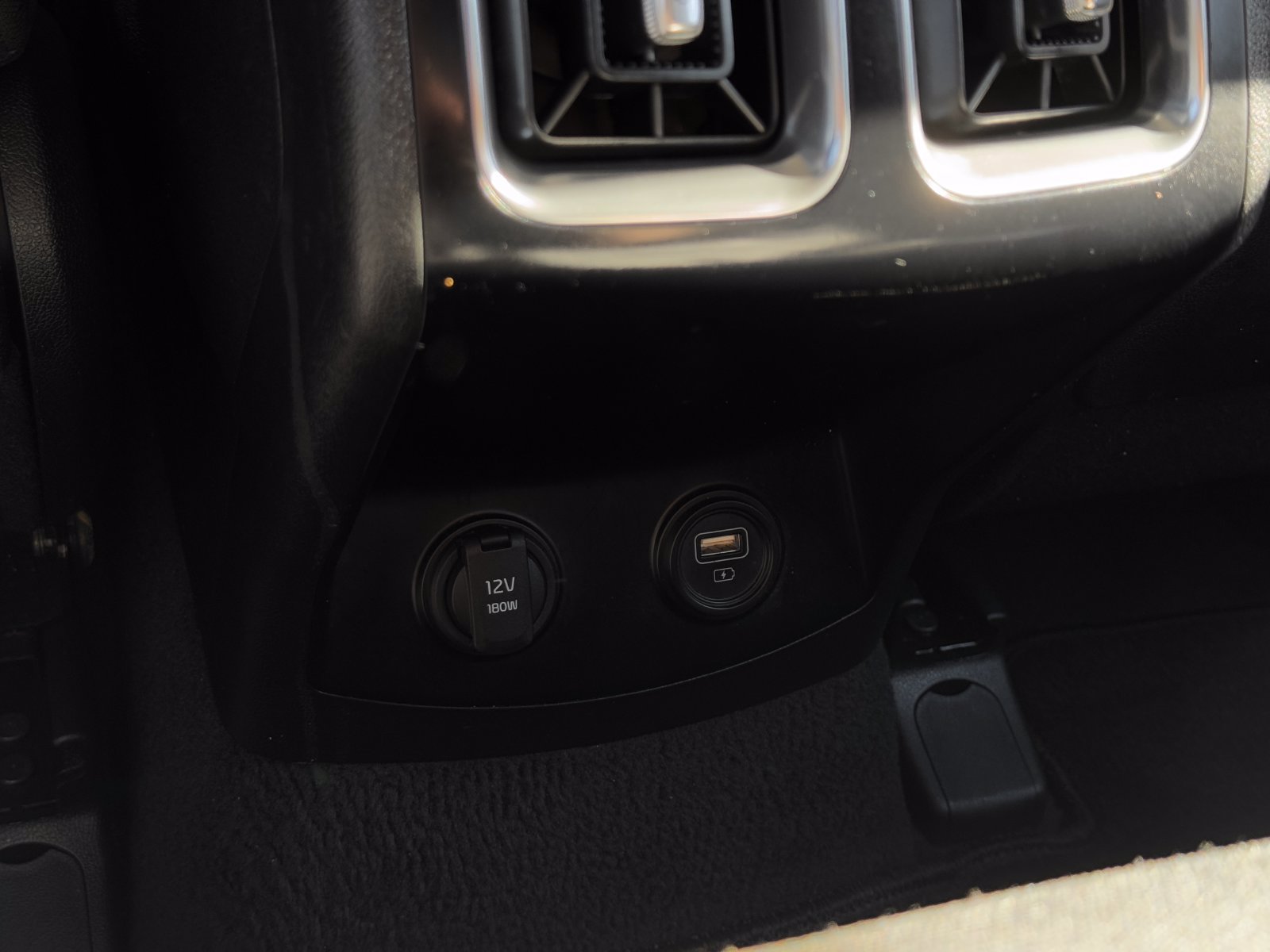 Used 2022 Kia Sorento LX AWD/4WD image 20