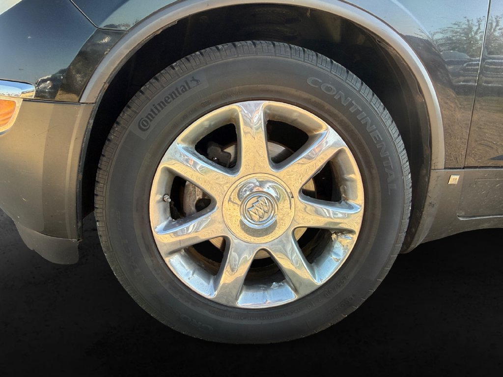 Used 2008 Buick Enclave CXL w/ Entertainment Package #2 FWD image 11