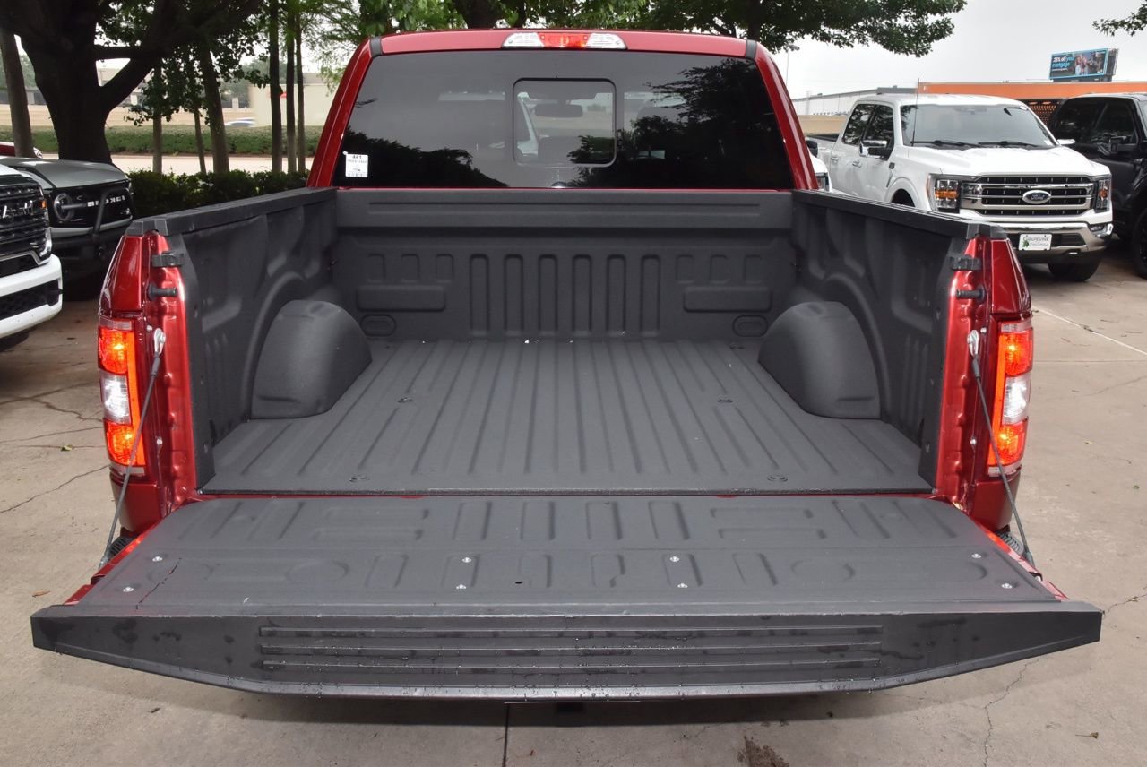 Used 2019 Ford F150 XLT w/ Equipment Group 302A Luxury AWD/4WD image 36