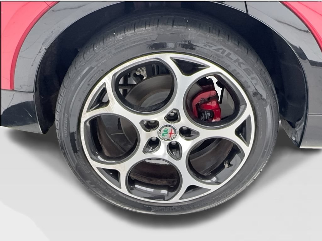 Used 2024 Alfa Romeo Tonale Ti AWD/4WD image 16