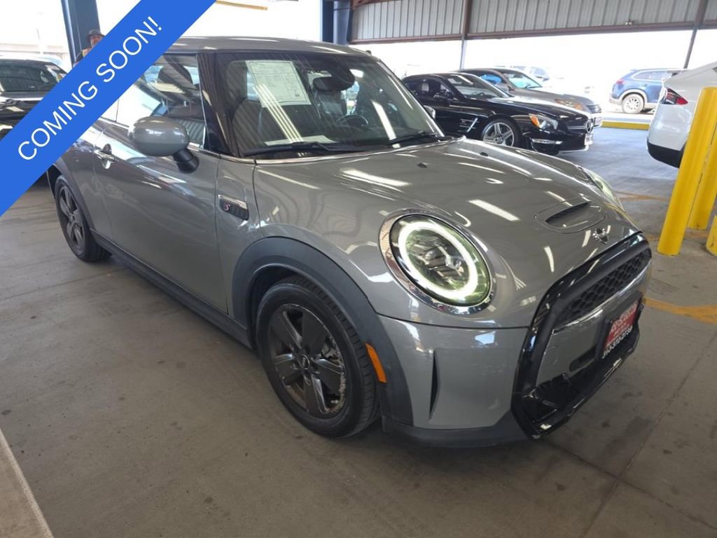 Used 2022 MINI Cooper S image 1