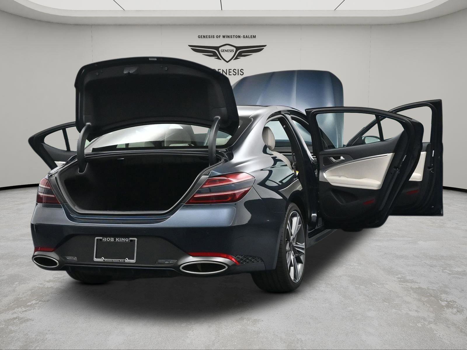 Used 2025 Genesis G70 2.5T w/ Sport Prestige Package image 33