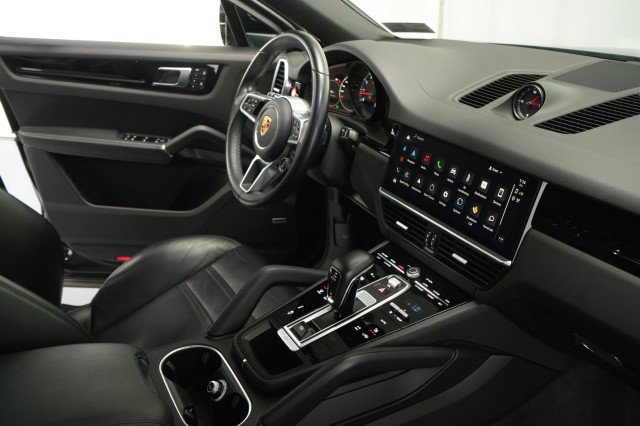 Used 2023 Porsche Cayenne Platinum Edition image 48