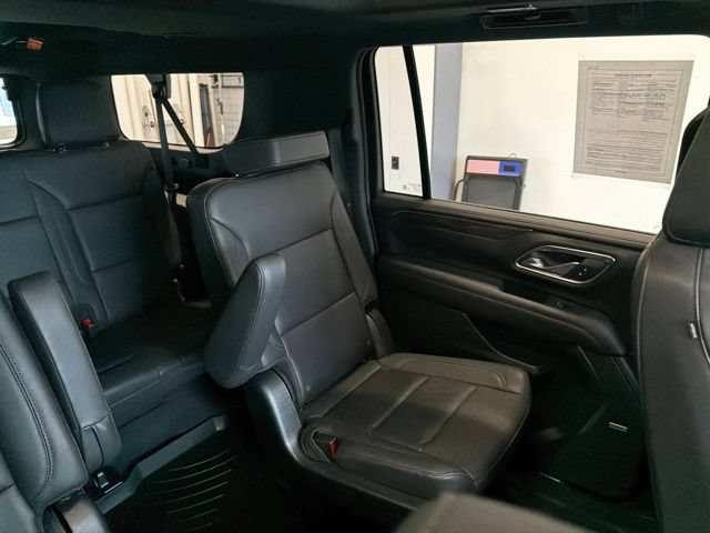 Used 2023 Chevrolet Suburban Z71 AWD/4WD image 45