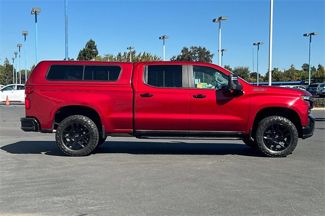Used 2021 Chevrolet Silverado 1500 LT Trail Boss image 3