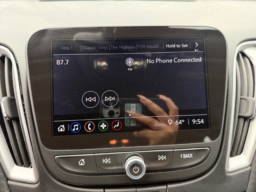 Used 2024 Chevrolet Malibu LT FWD image 27