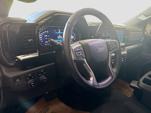 Used 2024 Chevrolet Silverado 1500 RST AWD/4WD image 10