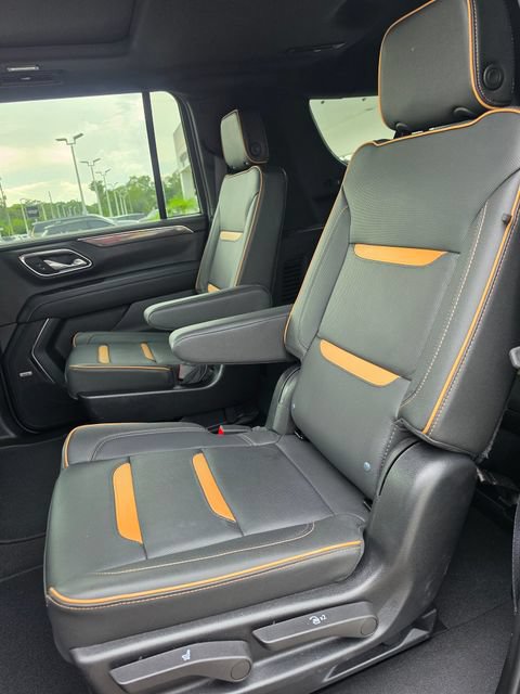 Used 2024 GMC Yukon XL AT4 w/ AT4 Premium Plus Package AWD/4WD image 22