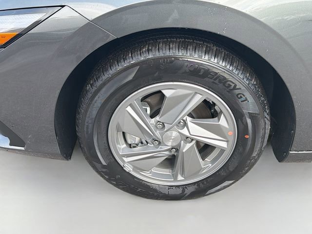 New 2026 Hyundai Elantra SE image 30