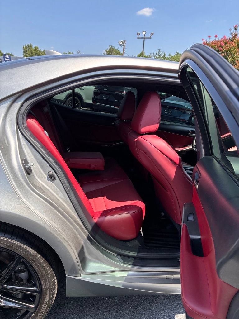 Used 2019 Lexus IS 300 F Sport w/ F Sport Package AWD/4WD image 27
