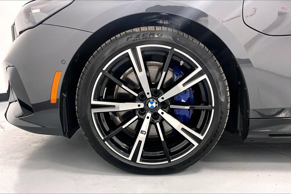 New 2026 BMW 550e xDrive AWD/4WD image 30