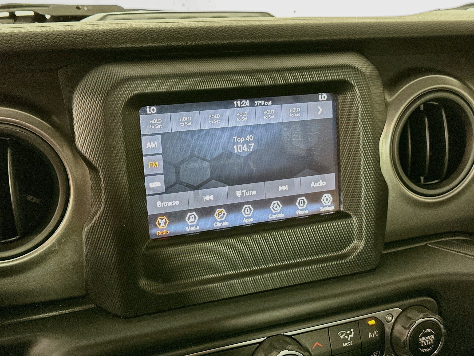 Used 2023 Jeep Wrangler Unlimited w/ Cold Weather Group AWD/4WD image 19