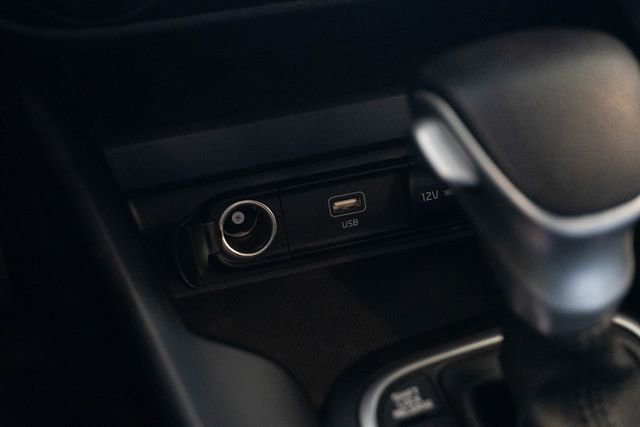 Used 2025 Kia Soul LX w/ LX Technology Package FWD image 20