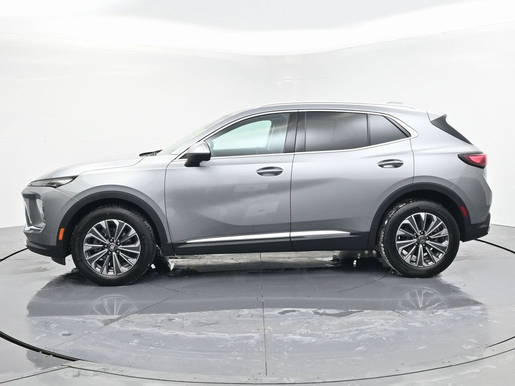 Used 2025 Buick Envision Preferred AWD/4WD image 3