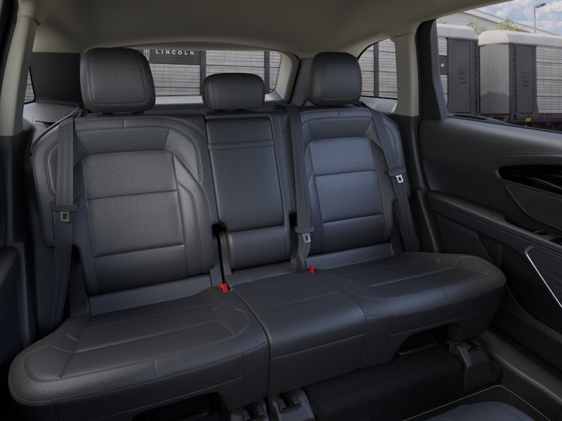 New 2026 Lincoln Nautilus Premier AWD/4WD image 11