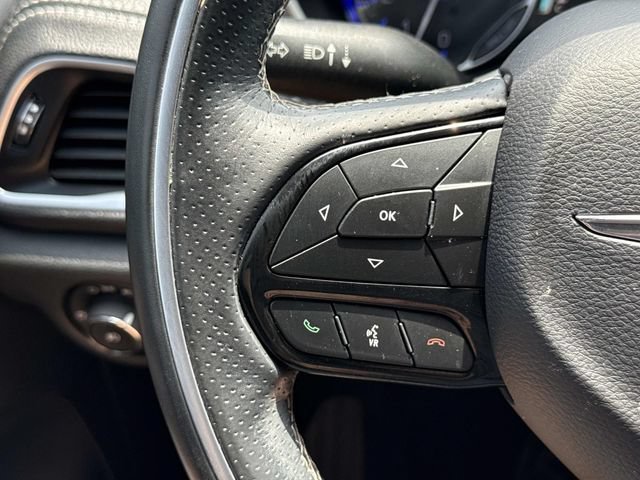 Used 2018 Chrysler Pacifica Limited w/ Advanced Safetytec Group FWD image 25