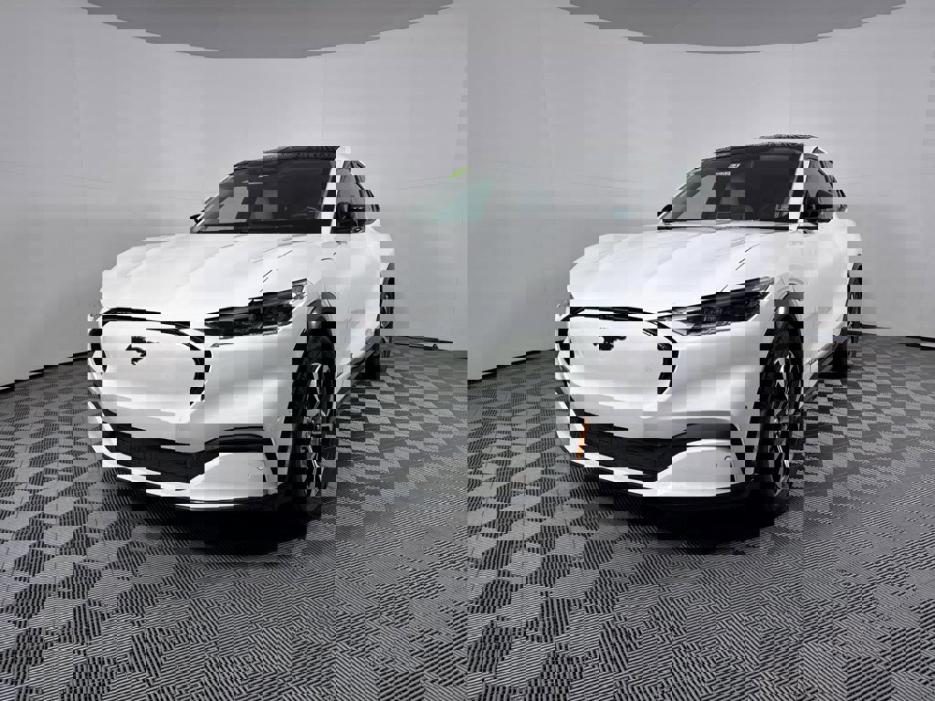 Used 2022 Ford Mustang Mach-E Premium image 18