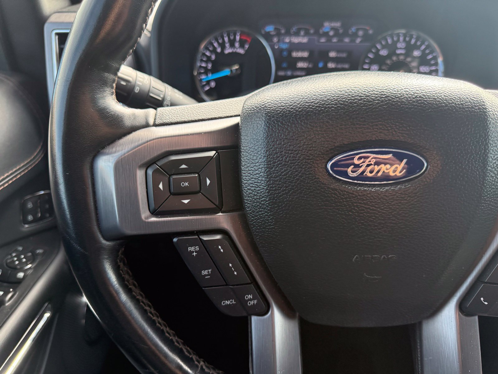 Used 2021 Ford Expedition Max Platinum AWD/4WD image 19