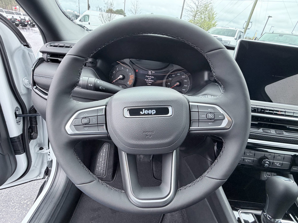 New 2026 Jeep Compass Latitude image 12