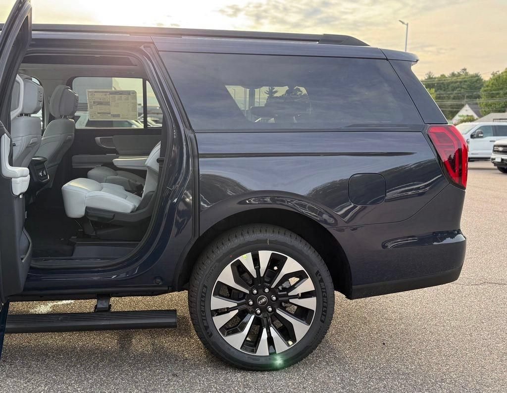 New 2027 Ford Expedition Max Platinum AWD/4WD image 37