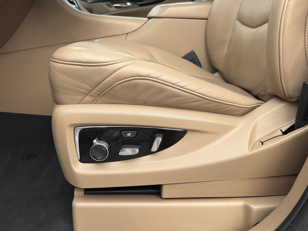 Used 2019 Cadillac Escalade ESV Platinum image 24