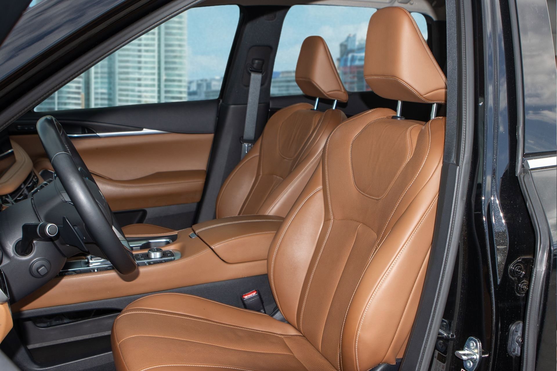 Used 2023 INFINITI QX60 Sensory w/ Cargo Package image 10