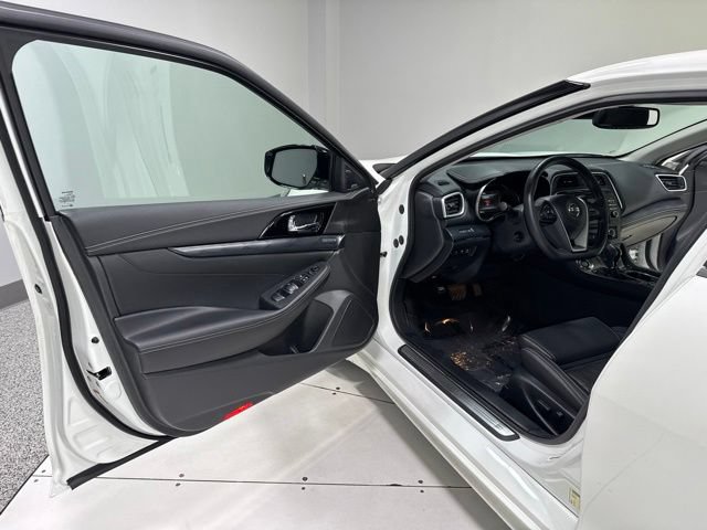 Used 2022 Nissan Maxima Platinum FWD image 11