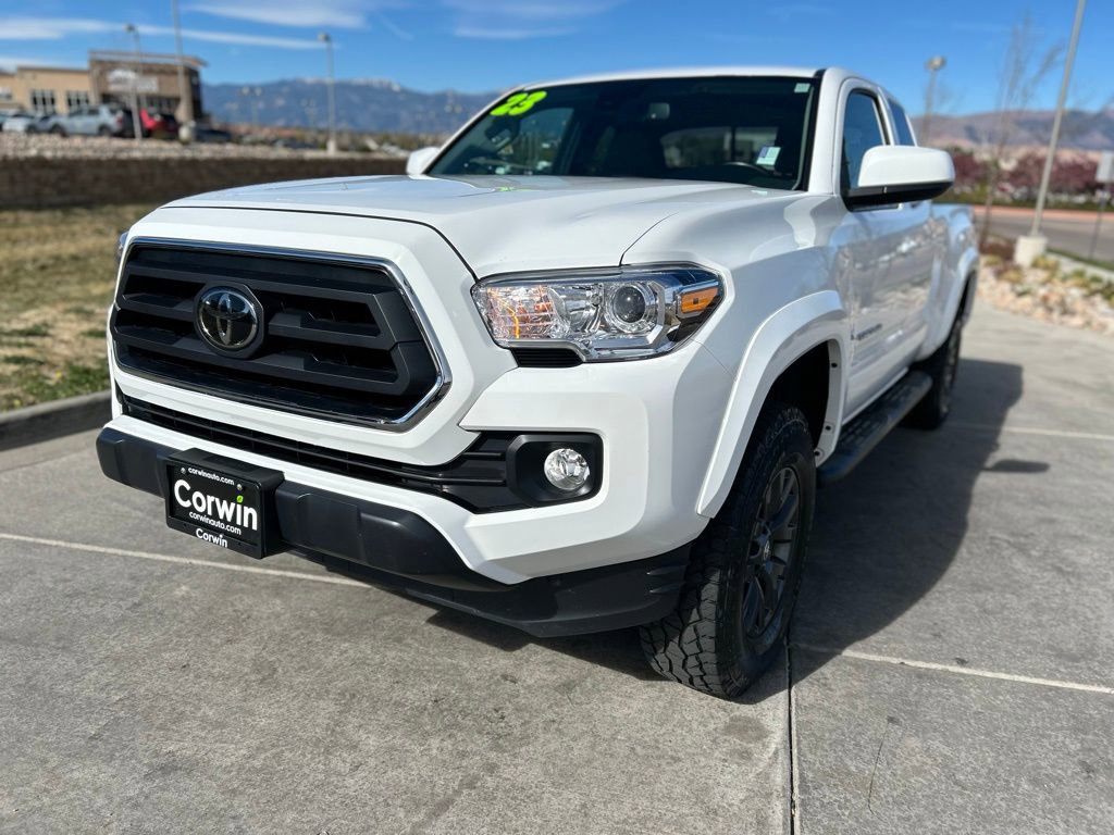 Used 2023 Toyota Tacoma SR5 AWD/4WD image 3