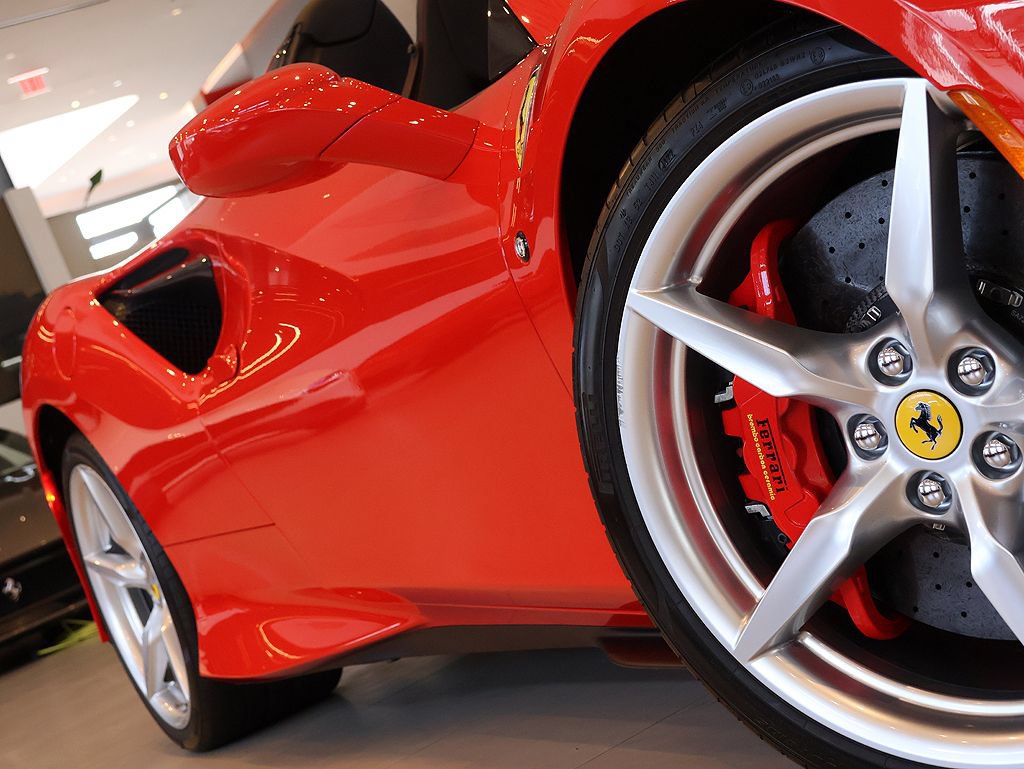 Certified 2023 Ferrari F8 Tributo RWD image 12