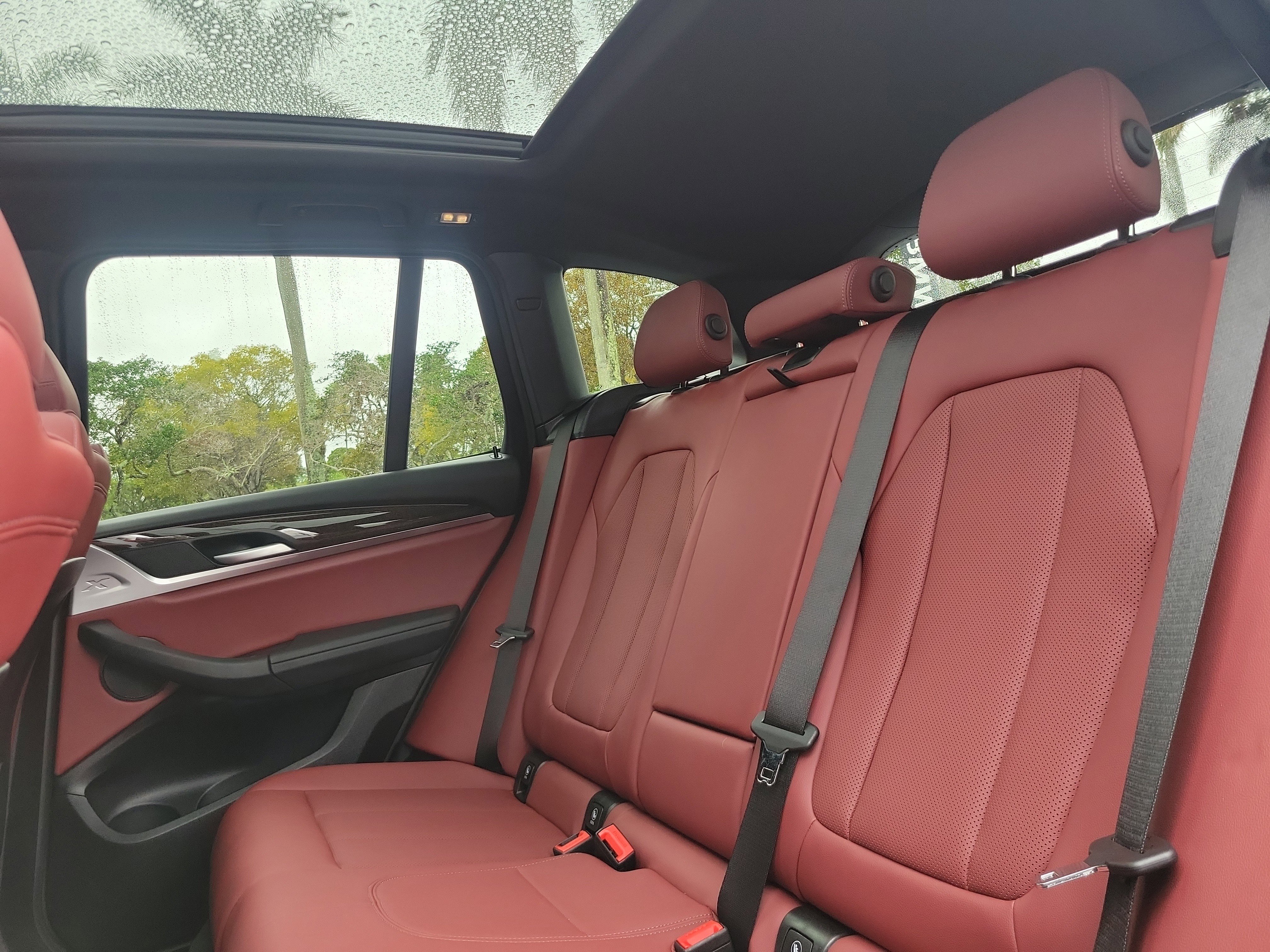 Used 2023 BMW X3 sDrive30i w/ Premium Package image 11