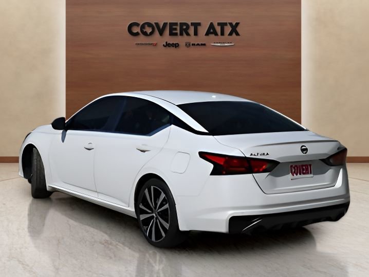 Used 2020 Nissan Altima 2.5 SR FWD image 3