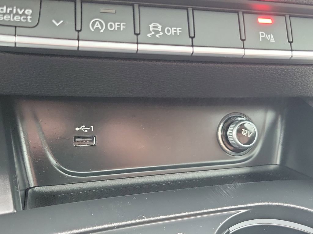 Used 2019 Audi A4 2.0T Premium Plus w/ Premium Plus Package image 25